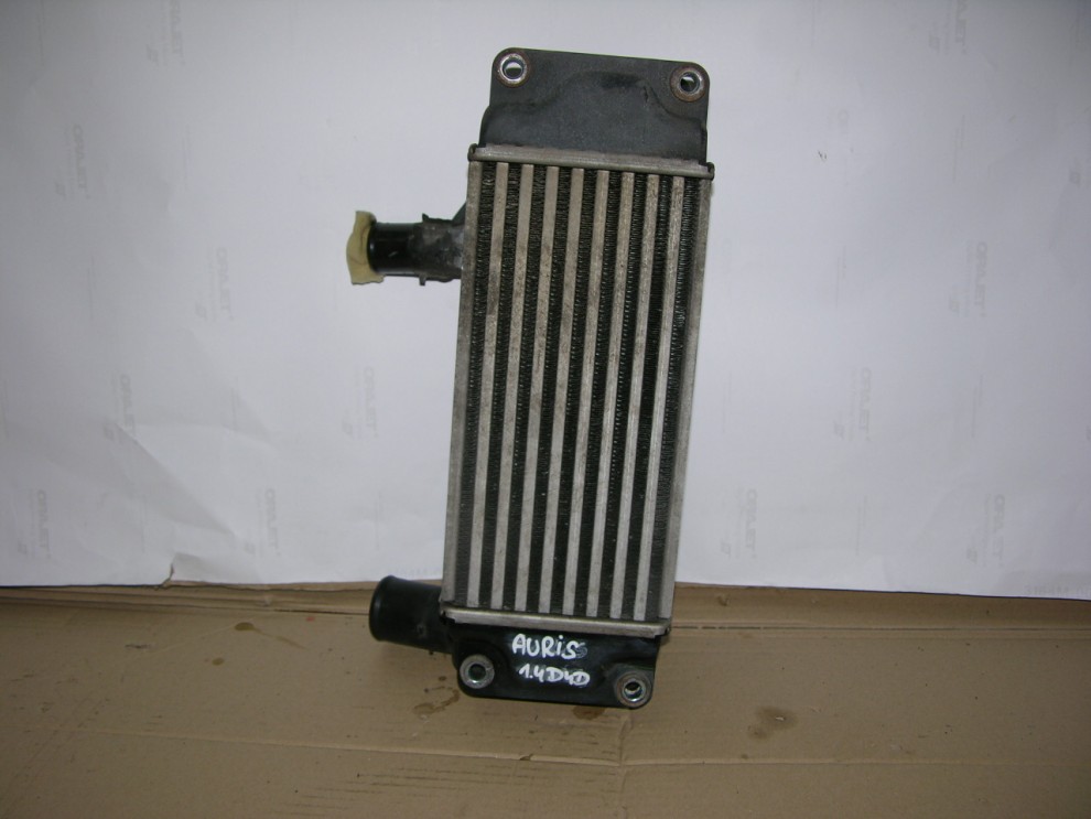 TOYOTA AURIS 1.4 D4D 06-09 INTERCOOLER 1/2