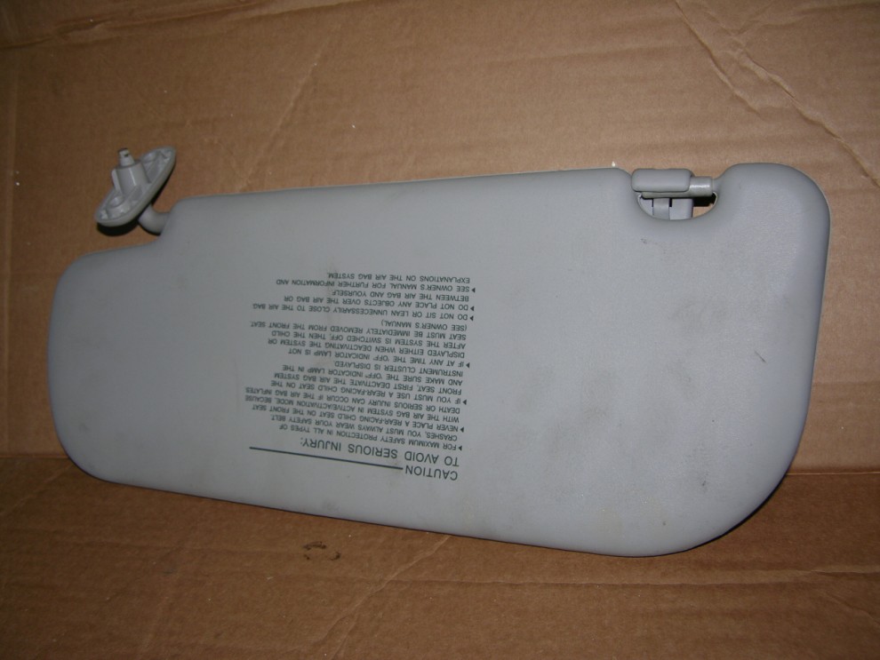 KIA PICANTO 04-10 DASZEK PRZECIWSŁONECZNY PRAWY 2/2