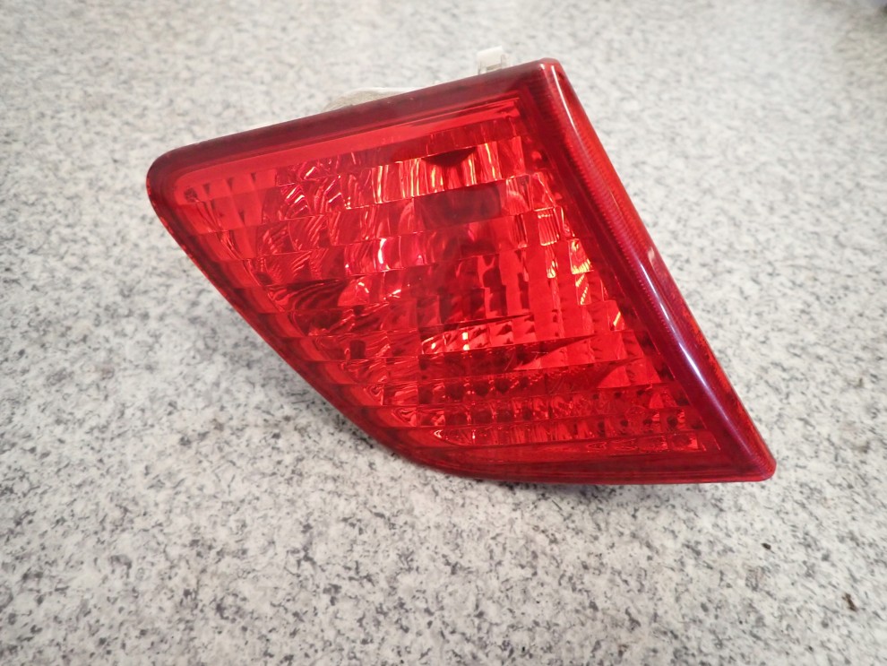 SUZUKI LIANA 02-07 LAMPA TYLNA LEWA 2/4