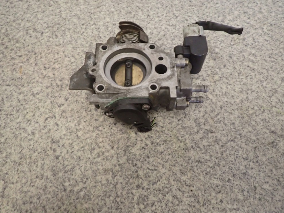 HONDA CIVIC VII 01- 1.4I PRZEPUSTNICA POWIETRZA 8/9