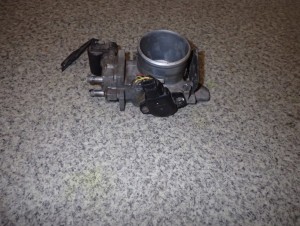 HONDA CIVIC VII 01- 1.4I PRZEPUSTNICA POWIETRZA 5/9 MINIATURA