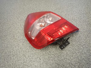 HONDA JAZZ 05-07 LAMPA TYLNA LEWA LIFT 3/8 MINIATURA