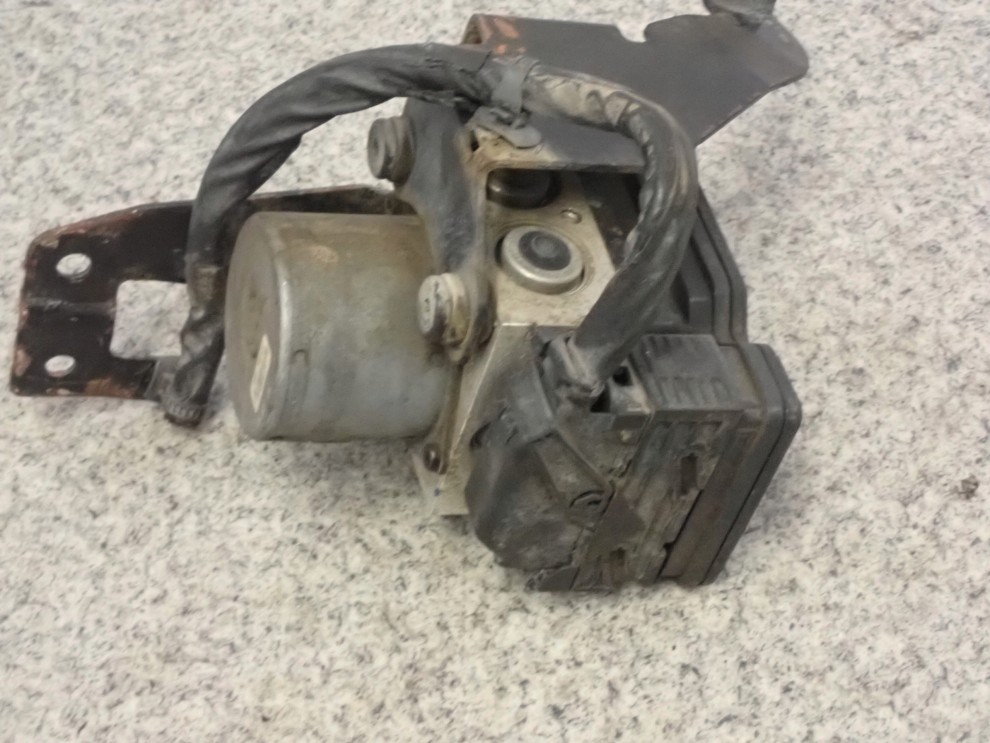 KIA PICANTO 04-10 POMPA ABS ABSU STEROWNIK 8/9