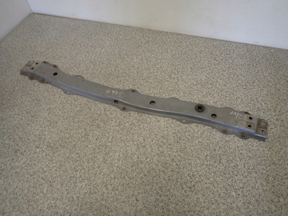 TOYOTA AYGO 05-12 BELKA DOLNA PASA PRZEDNIEGO 1/8