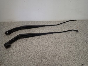 HONDA JAZZ 02-07 RAMIE WYCIERACZKI LEWE LUB PRAWE 4/5 MINIATURA