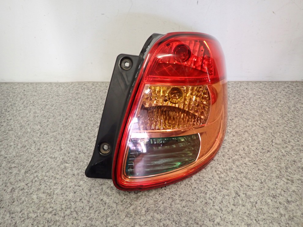 SUZUKI SX4 FIAT SEDICI 06-13 LAMPA TYLNA PRAWA 4/5