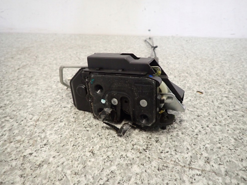 HYUNDAI i10 07-13 ZAMEK DRZWI TYLNY PRAWY 2/4