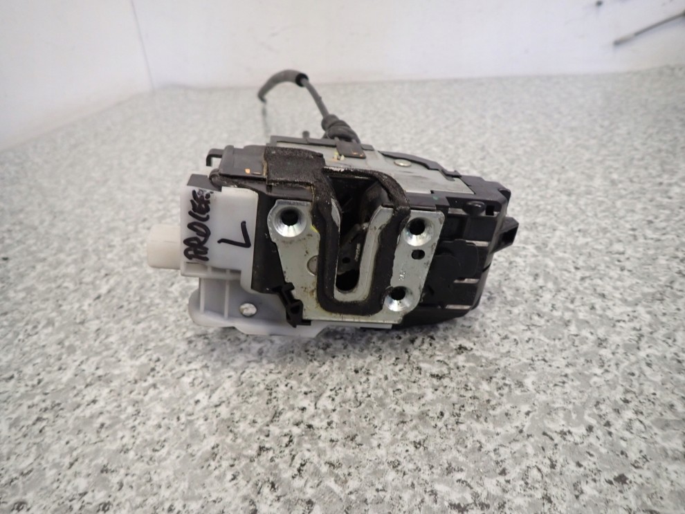 KIA PRO CEED 06-11 ZAMEK DRZWI LEWYCH EU 4/5