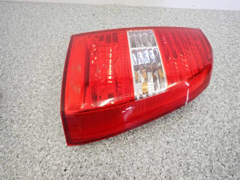 KIA SPORTAGE II 04-08 LAMPA TYLNA LEWA EUROPA 4/8