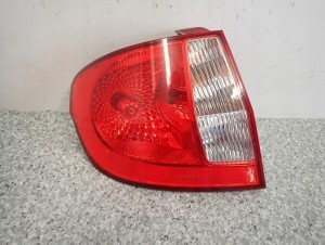 HYUNDAI GETZ 06-10 LAMPA TYLNA LEWA