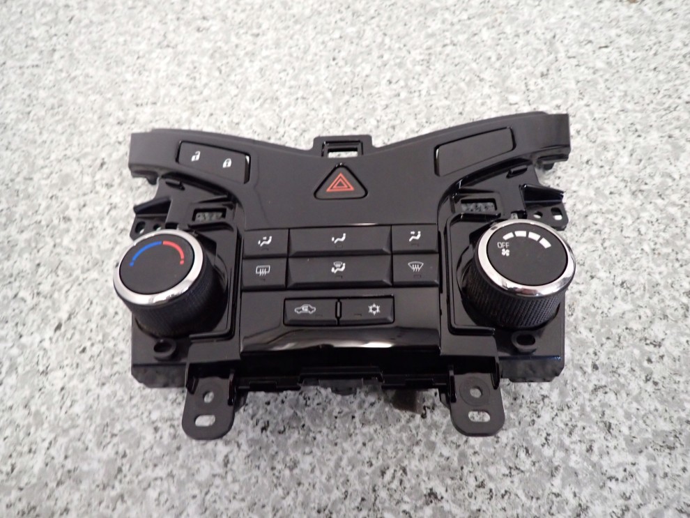 CHEVROLET CRUZE 08-12 PANEL STEROWANIA KLIMATYZACJI 2/4