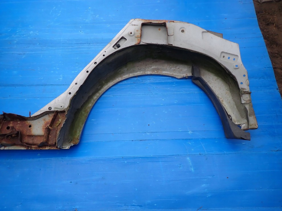 NISSAN ALMERA N16 00-06 PRÓG PRAWY 12/12