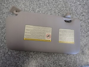 NISSAN MICRA K13 10- DASZEK PRZECIWSŁONECZNY PRAWY 3/3 MINIATURA
