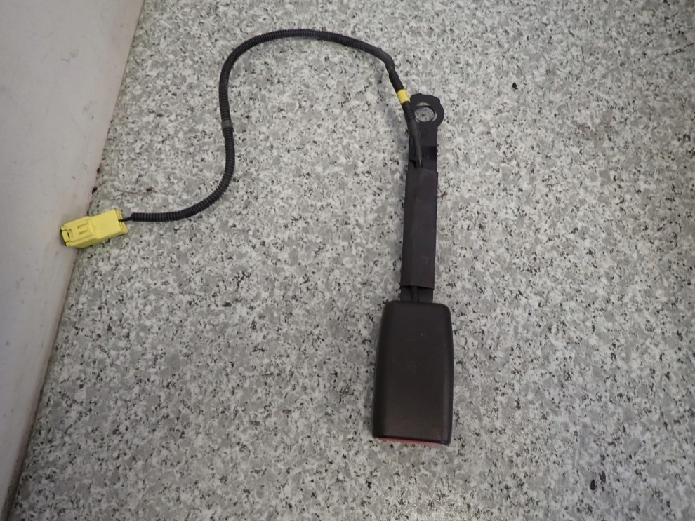 HYUNDAI SONATA V 2.0 05-09 ZAPINKA PASA PRZÓD PRAWA 2/2