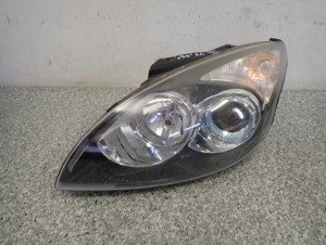 HYUNDAI i30 07-11 LAMPA PRZEDNIA LEWA REFLEKTOR EUROPA