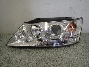 HYUNDAI SONATA 07-09 LAMPA PRZEDNIA LEWA REFLEKTOR