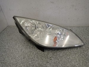 MITSUBISHI COLT 03-08 REFLEKTOR PRAWY LAMPA PRZÓD