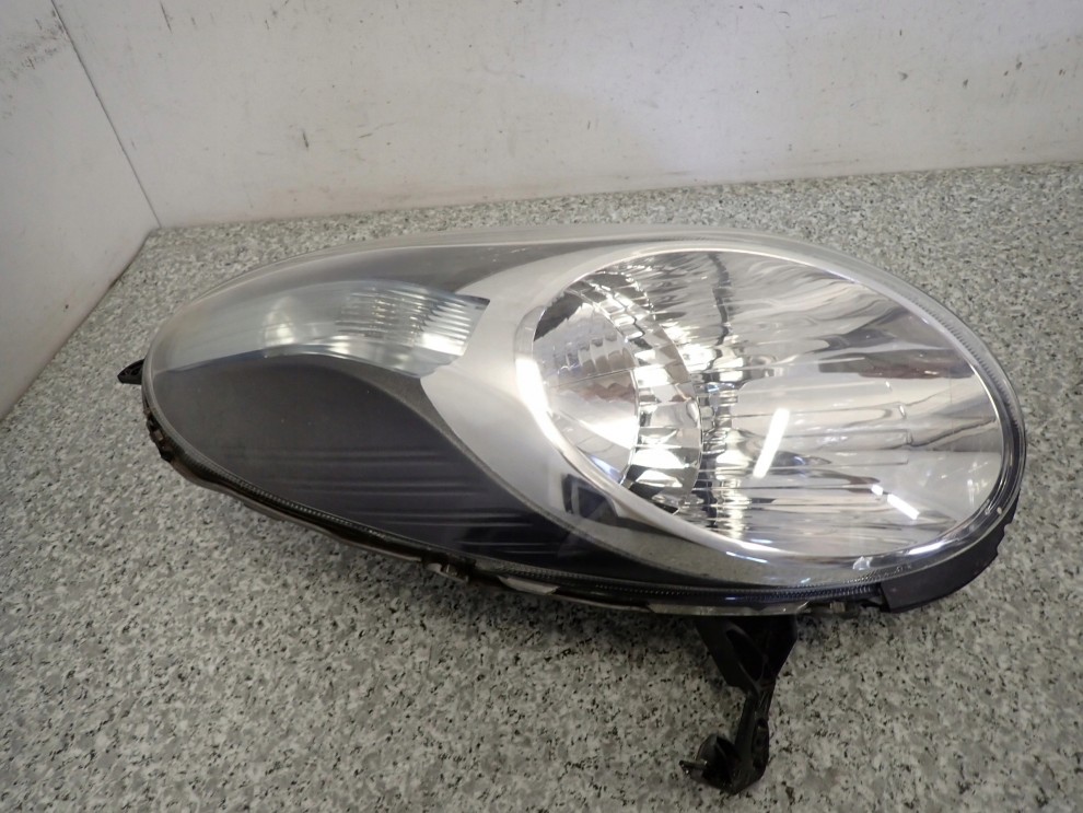 NISSAN MICRA K12 08-10 REFLEKTOR PRAWY LAMPA PRZEDNIA 2/11