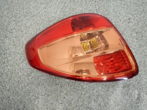 SUZUKI SX4 FIAT SEDICI 06-13 LAMPA TYLNA LEWA 3/7 MINIATURA