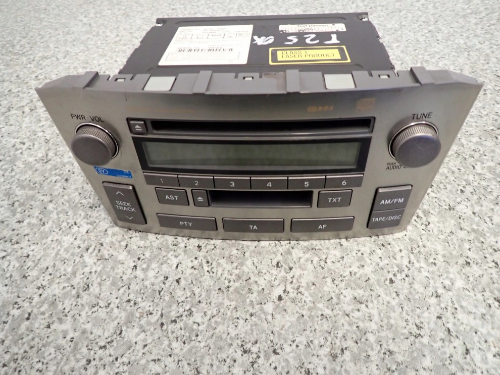 TOYOTA AVENSIS T25 03-05 RADIO FABRYCZNE 2/9