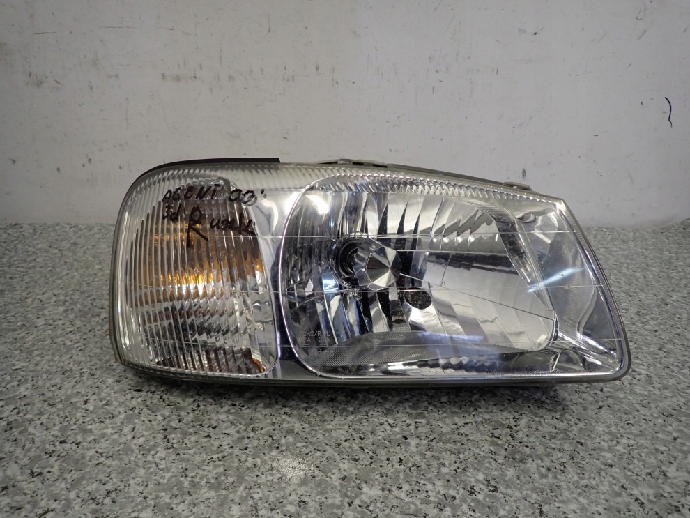 HYUNDAI ACCENT 00-03 LAMPA PRZEDNIA REFLEKTOR PRAWA EUROPA 1/9