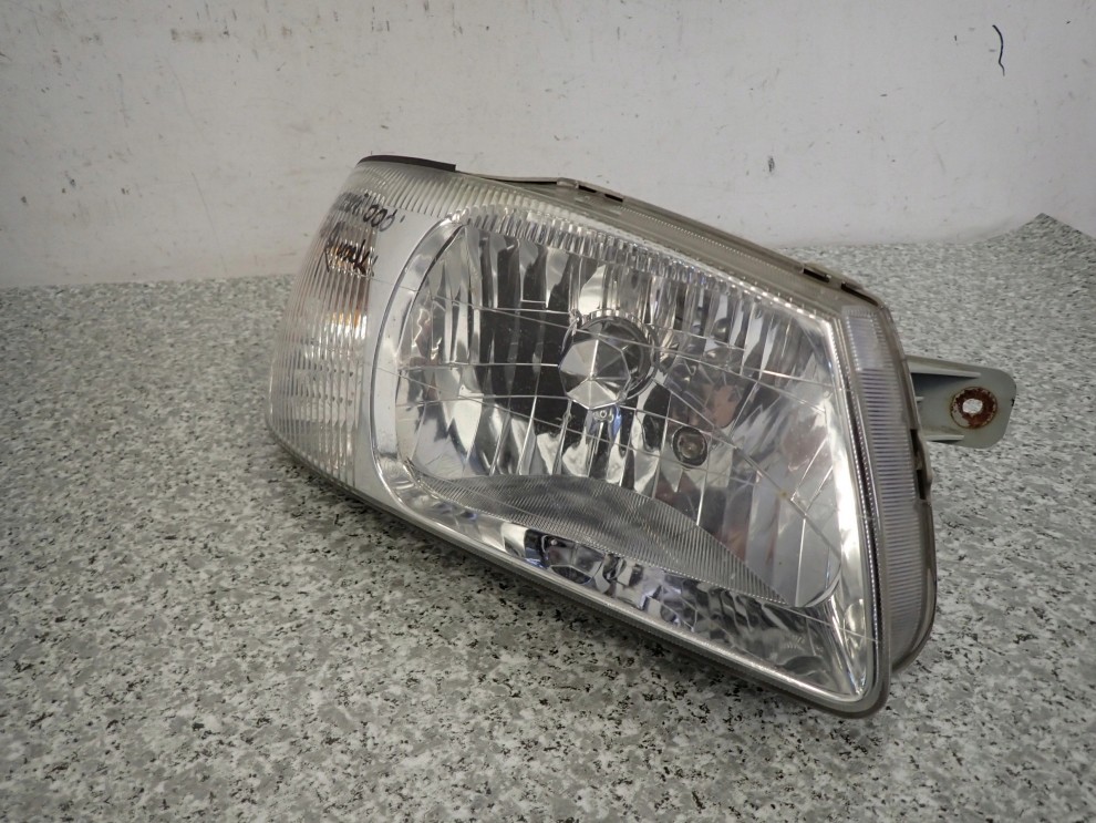 HYUNDAI ACCENT 00-03 LAMPA PRZEDNIA REFLEKTOR PRAWA EUROPA 3/9