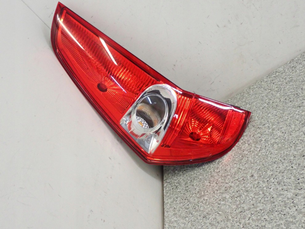 SUZUKI SPLASH 08-14 LAMPA LEWA TYLNA TYŁ 3/7