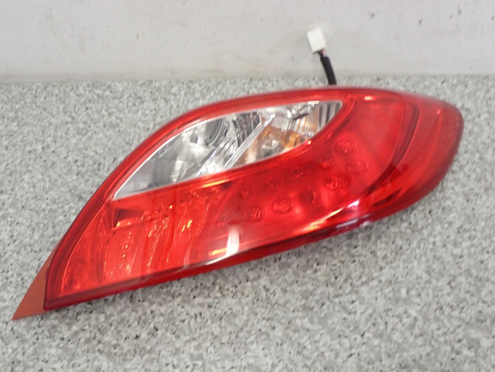 MAZDA2 MAZDA 2 DE 07-10 LAMPA TYLNA PRAWA 4/7