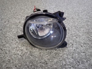 TOYOTA COROLLA E12 HB 04- HALOGEN PRZEDNI LEWY