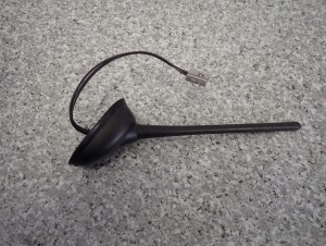 SUZUKI SWIFT 05-09 ANTENA DACHOWA PODSTAWA BAT