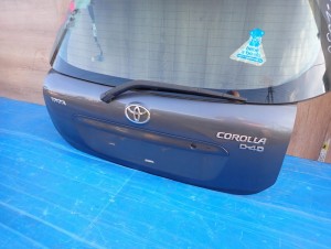 TOYOTA COROLLA E12 HB 02-07 KLAPA BAGAŻNIKA 3/12 MINIATURA