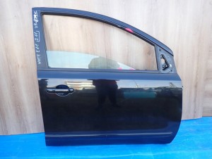 NISSAN NOTE E11 06-12 DRZWI PRZEDNIE PRAWE Z11