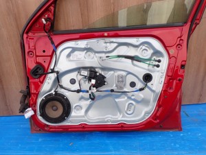 HYUNDAI I30 HATCHBACK 07-12 DRZWI PRZEDNIE PRAWE HAT 8/8 MINIATURA