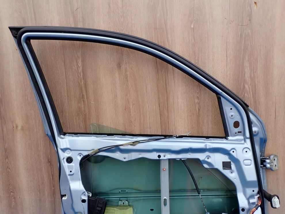MAZDA2 MAZDA 2 DY 02-07 DRZWI PRZEDNIE LEWE 27P 8/9