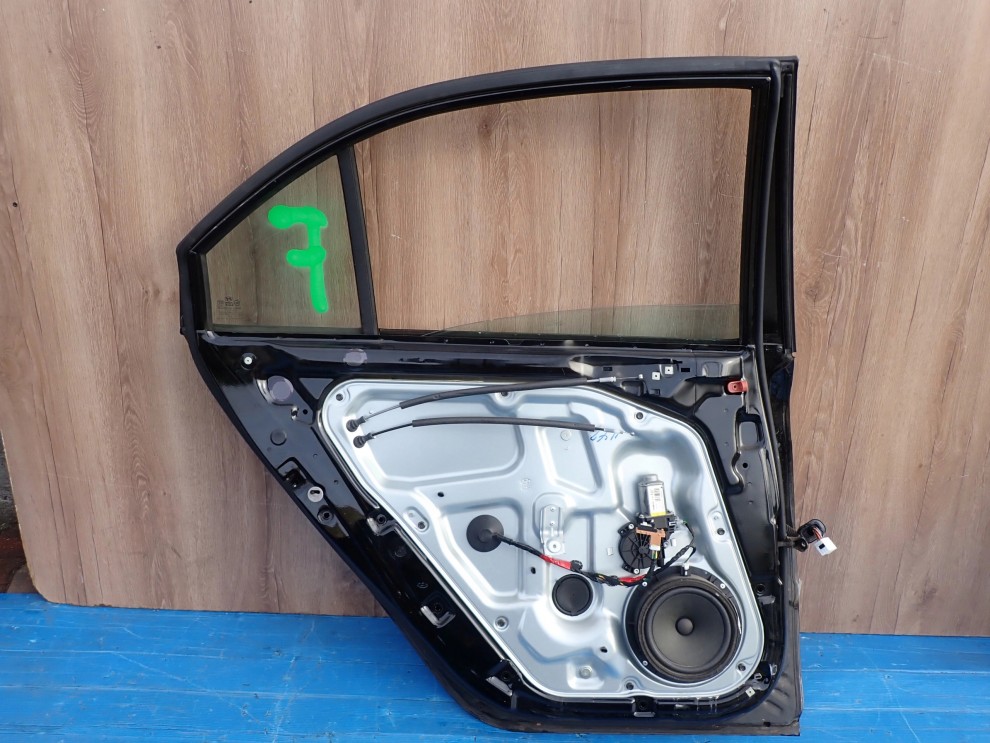 HYUNDAI SONATA V 05-09 DRZWI TYLNE LEWE AA 7/9