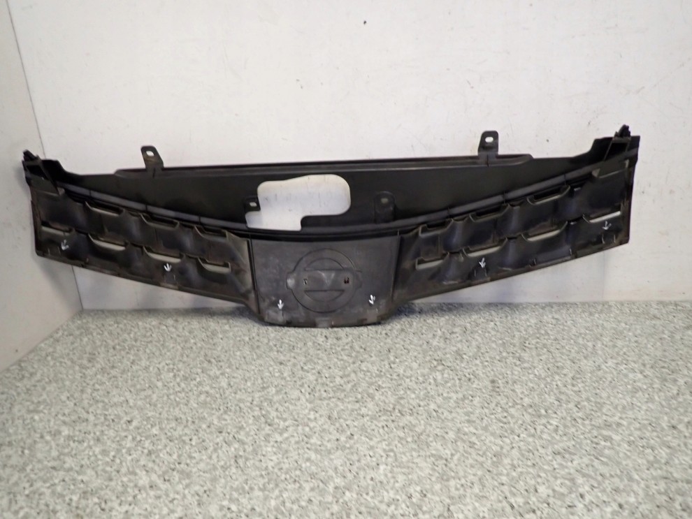 NISSAN NOTE 06-09 ATRAPA PRZEDNIA GRILL 5/8