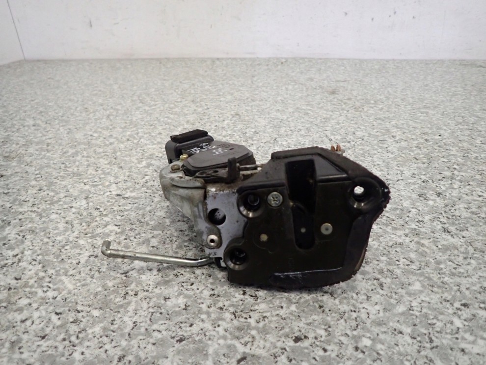 SUZUKI GRAND VITARA I 98- ZAMEK DRZWI TYLNY PRAWY EU 3/6