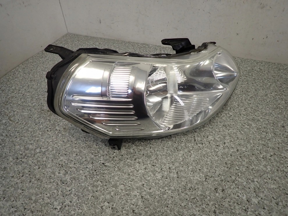 SUZUKI SX4 FIAT SEDICI 06-13 LAMPA PRZEDNIA PRAWA REFLEKTOR 5/9