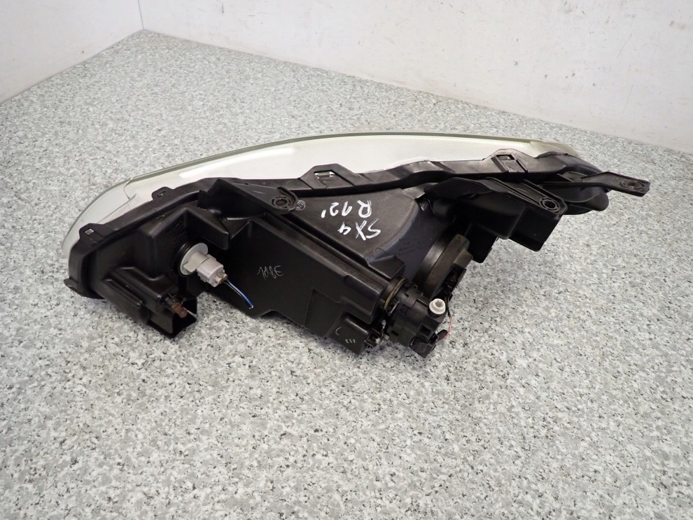 SUZUKI SX4 FIAT SEDICI 06-13 LAMPA PRZEDNIA PRAWA REFLEKTOR 7/9