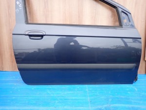 HYUNDAI GETZ 02-10 3d DRZWI PRAWE 2M 2/10 MINIATURA