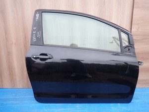 TOYOTA YARIS II 06-11 3d DRZWI PRAWE 209 2/11 MINIATURA