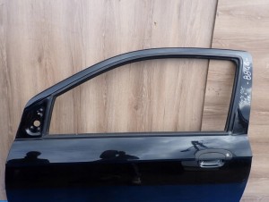 HYUNDAI GETZ 02-10 3d DRZWI LEWE EB 10/14 MINIATURA
