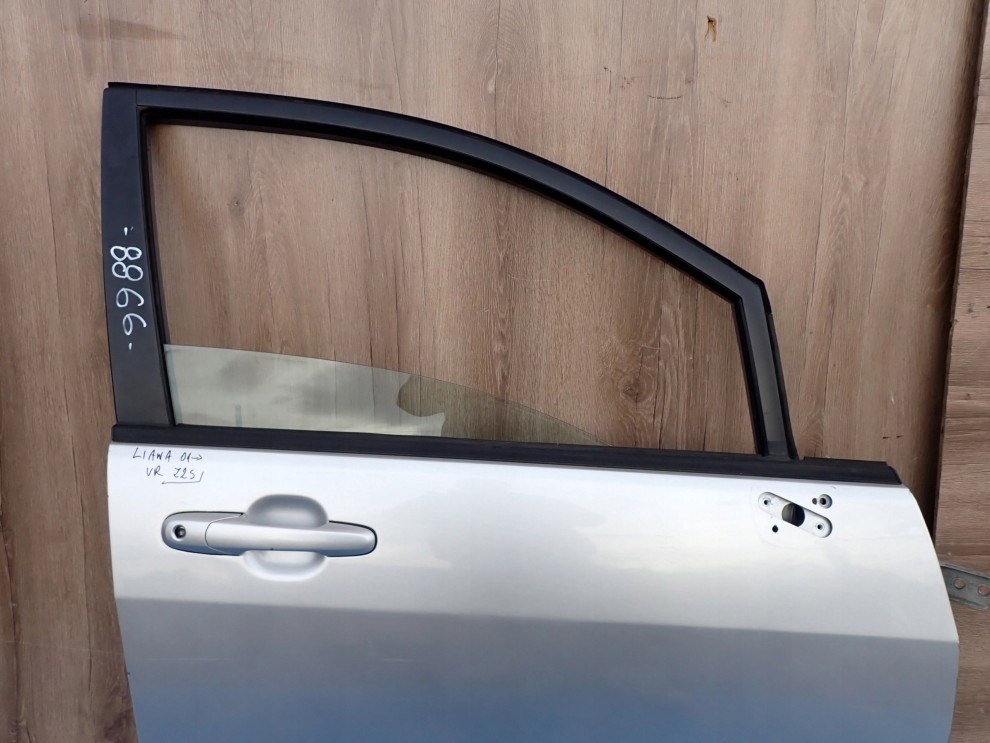 SUZUKI LIANA 02-07 DRZWI PRZEDNIE PRAWE Z2S 8/10