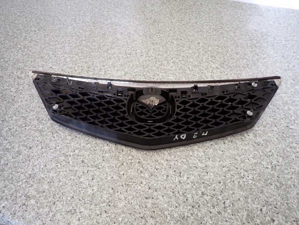 MAZDA 2 MAZDA2 DY 02-07 ATRAPA GRILL KRATA WLOTU 9/11