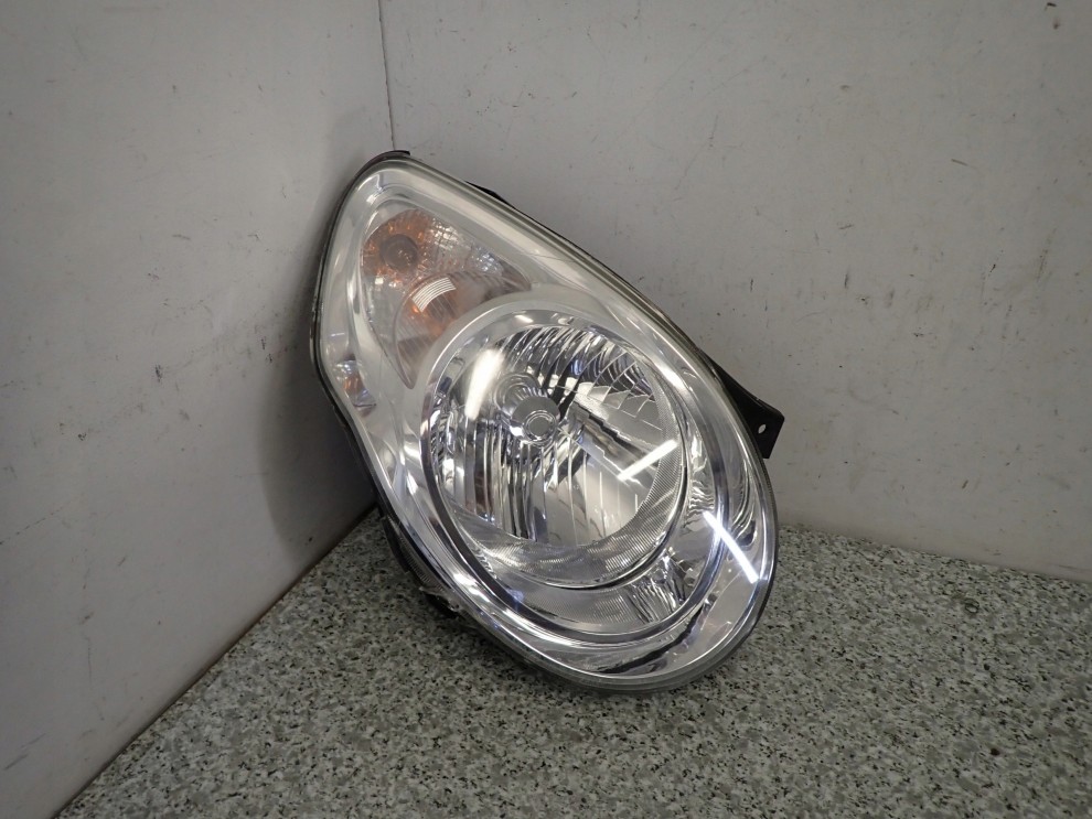 KIA PICANTO 08-10 LAMPA PRZEDNIA PRAWA REFLEKTOR EUROPA 1/11