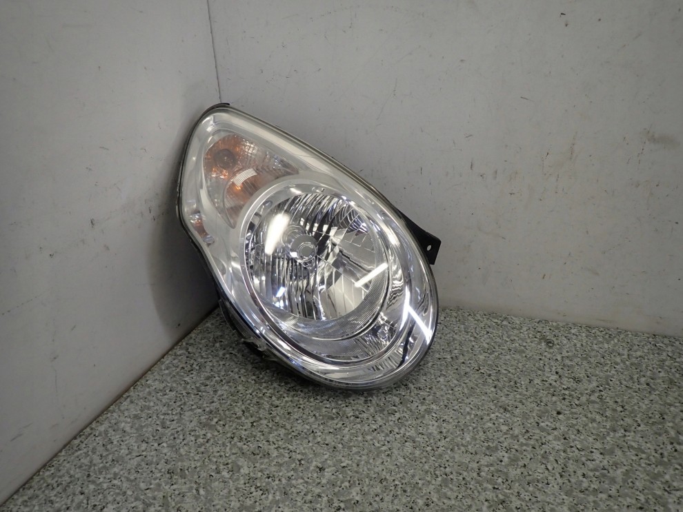 KIA PICANTO 08-10 LAMPA PRZEDNIA PRAWA REFLEKTOR EUROPA 2/11