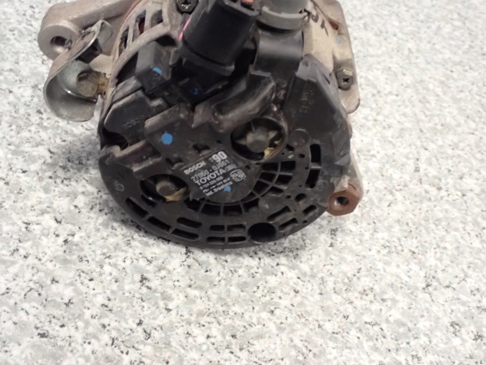 TOYOTA YARIS II 1.3 BENZ 06-09 ALTERNATOR PRZEDLIFT 4/7