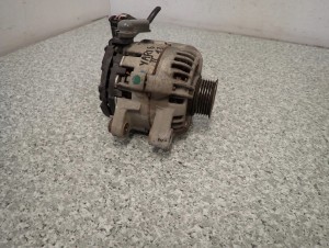 TOYOTA YARIS II 1.3 BENZ 06-09 ALTERNATOR PRZEDLIFT 6/7 MINIATURA