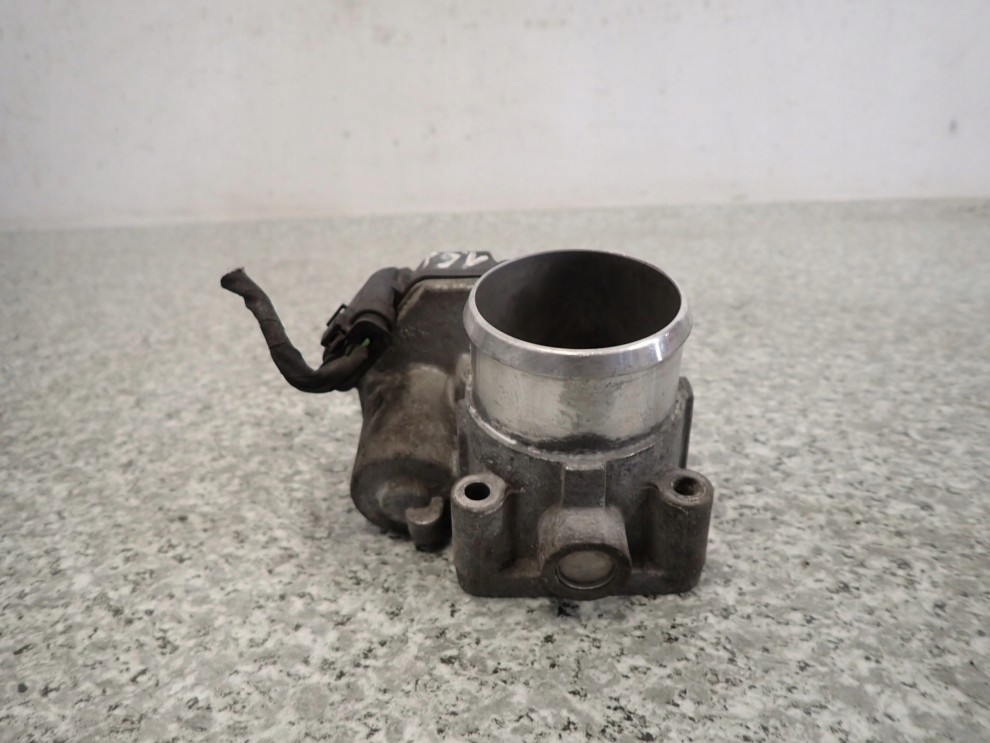 HYUNDAI i30 06-12 1.6 CRDI PRZEPUSTNICA POWIETRZA 5/6