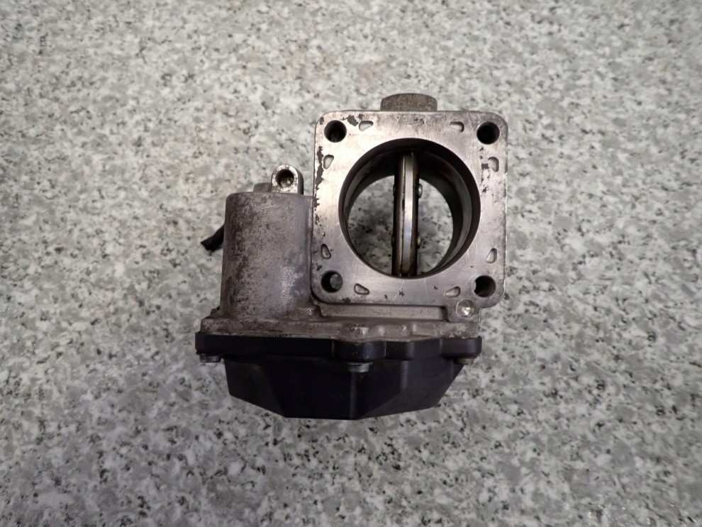 HYUNDAI i30 06-12 1.6 CRDI PRZEPUSTNICA POWIETRZA 6/6